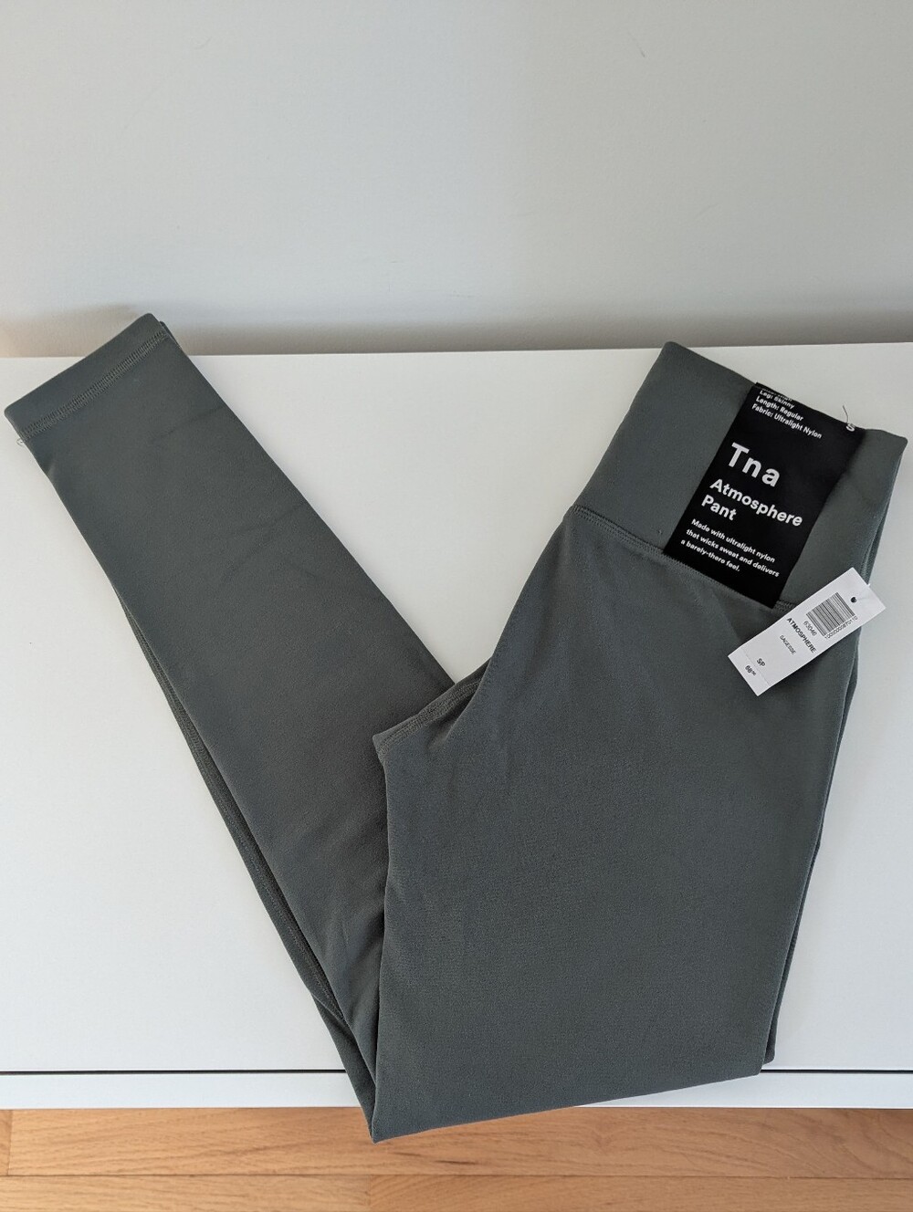 NEW✨Aritzia Tna Sage Green Atmosphere Pant / Leggings Size S